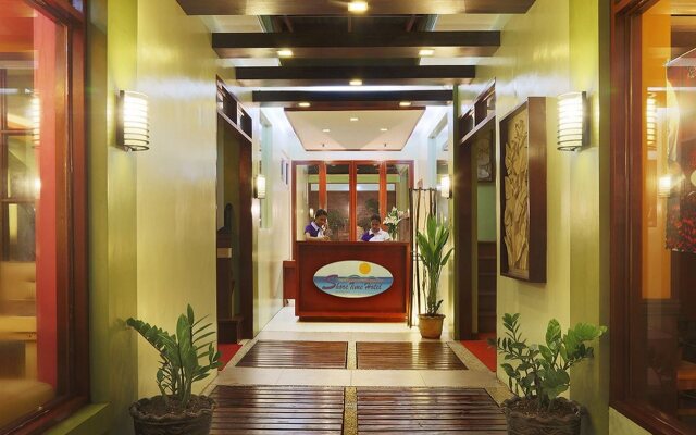 Отель Shore Time Hotel Филиппины, остров Боракай - 2 отзыва об отеле, цены и фото номеров - забронировать отель Shore Time Hotel онлайн вид на фасад