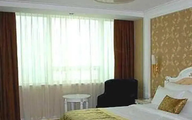 Grand Honor International Hotel
