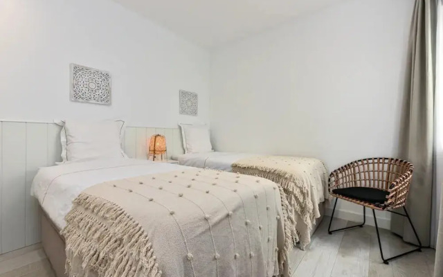 Luxury 2-bedroom sea View Apartment in Casares