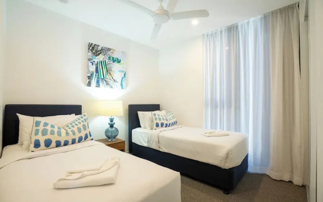 X Kirra Apartments