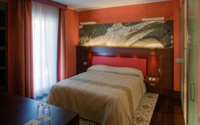 Tivoli Palazzo 1880 Lecce Hotel