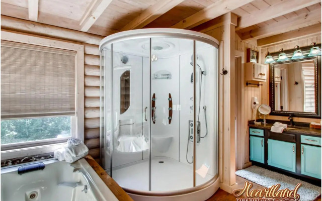 LJ's COZY GETAWAY