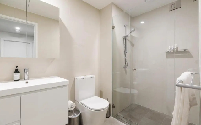 The Muse - Contemporary Apartment Newcastle CBD