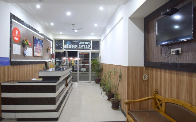OYO 5239 Hotel Satya Shree