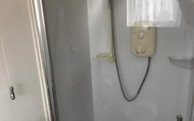 YO10