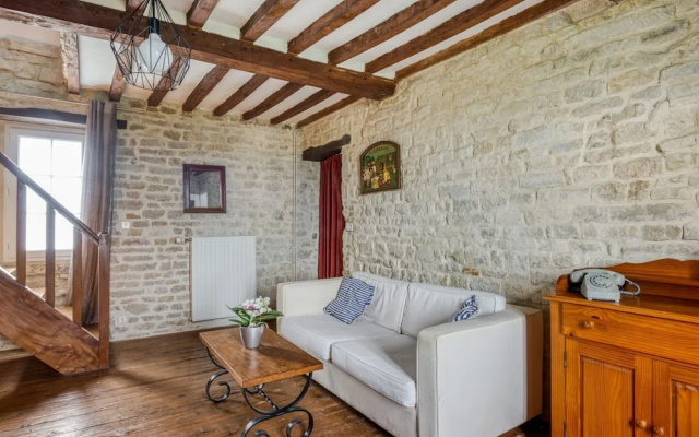 Cosy Holiday Home in Mandeville en Bassin Near Beach