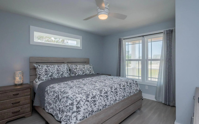 Sweet Sunshine by Oak Island Accommodations