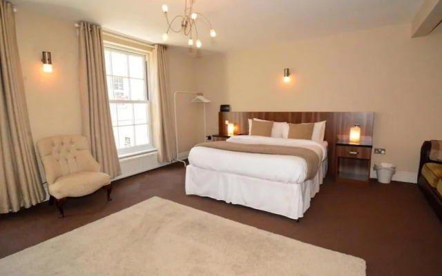 FG Aparthotel Cannon Street