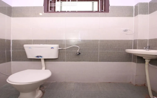 OYO 16150 Suraj Guest House