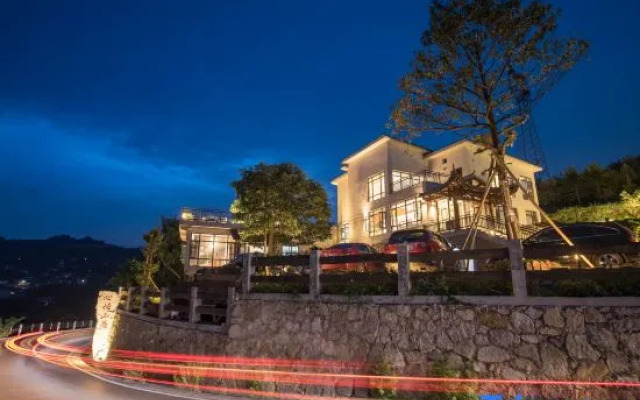 Wulingyuan Heart Awakening Lodge