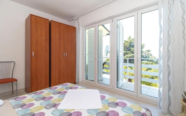 Amazing Home in Klenovica With Wifi and 3 Bedrooms