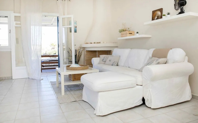 Relax by Mikri Santa Maria Beach - 2 Bedroom House