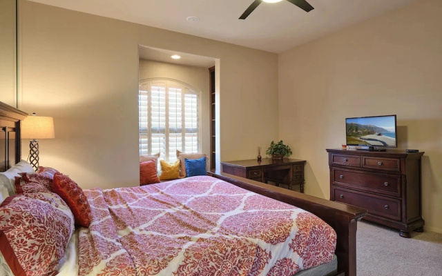 Valley View Villa - Private Pool - Hidden Bedroom