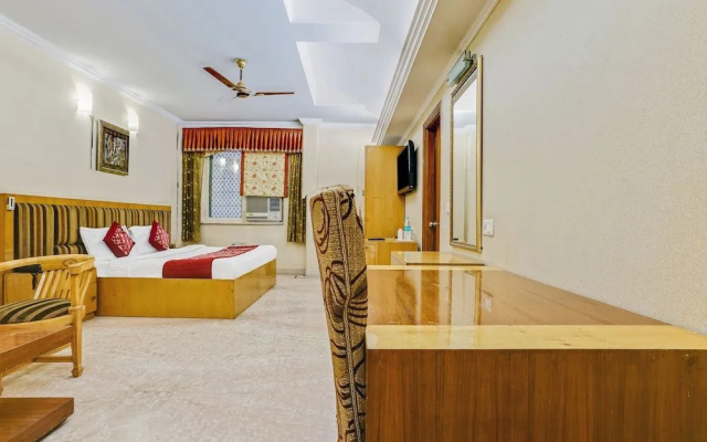 Capital O 41598 Hotel Singh Sahib
