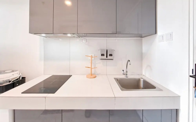 Homey Studio Loft Kingland Avenue Apartment