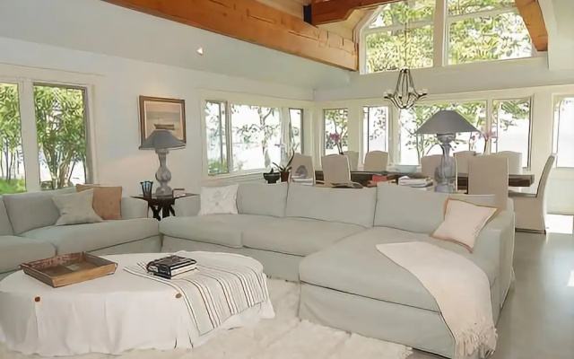 Sea Spray - Six Bedroom Home