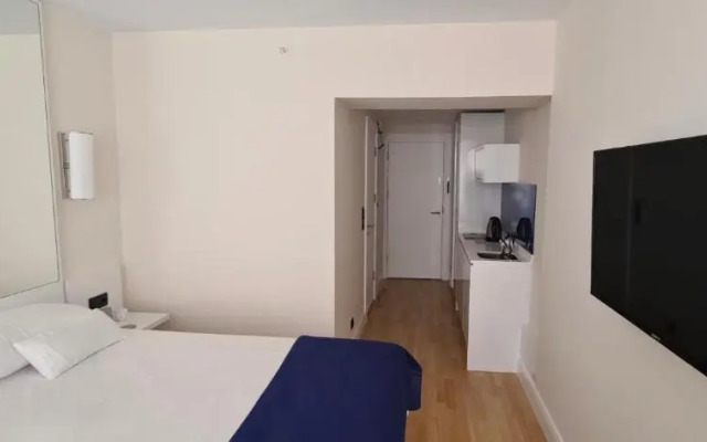 Orbi City Apartment Stare Beach