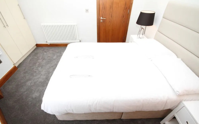 Luxury D'Olier Street Apartment