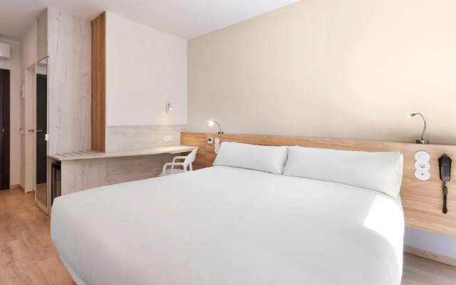 B&b Hotel Lisboa Montijo
