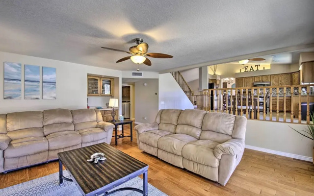 Boat Dock, Game Room! Lakefront Glendale Getaway