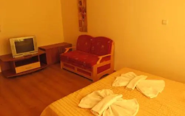 Aquaria Holiday Apartments