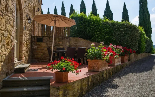 Borgo Collelungo, Apartments in Montaione