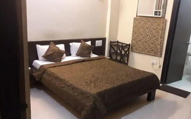 Jypore Saffron Inn & Suites
