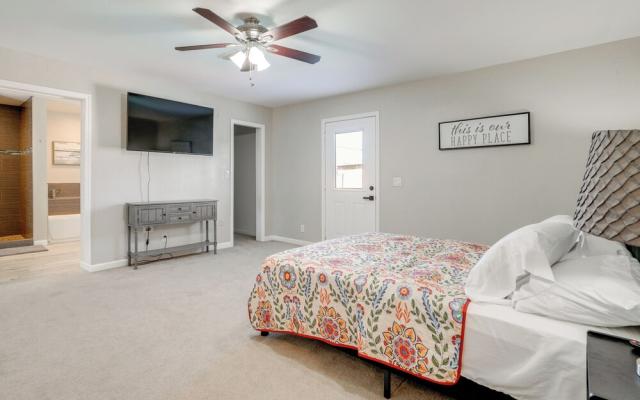 Stylish & Central Mesa Home With Private Pool!