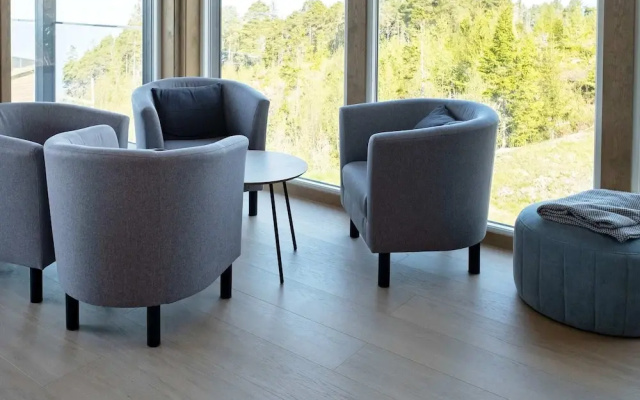 10 Person Holiday Home in Inderoy-by Traum