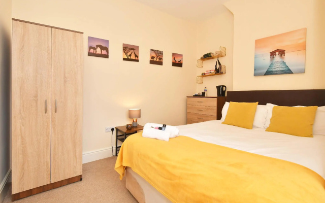 Townhouse @ 178 Ruskin Road Crewe