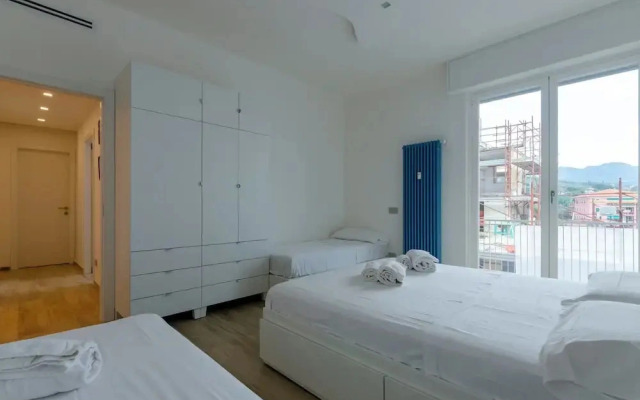 Spacious flat with Balcony