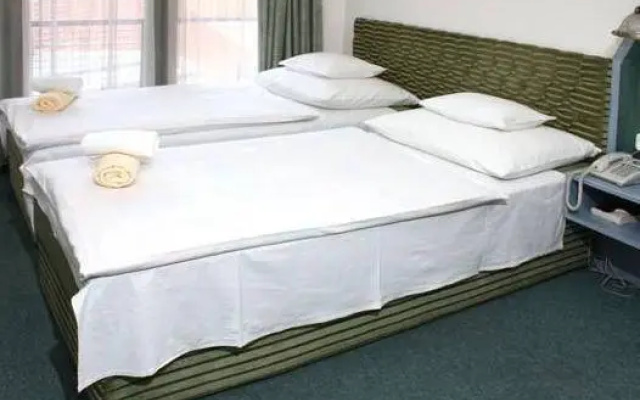 Kálvária-Rácz Hotel