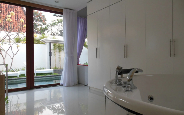 HK Villa Bali