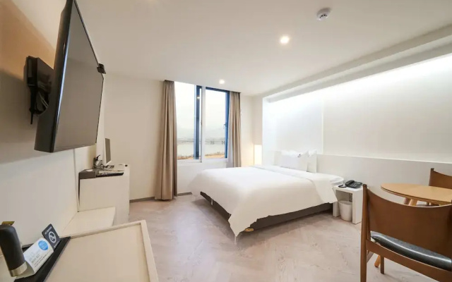 BON Hotel