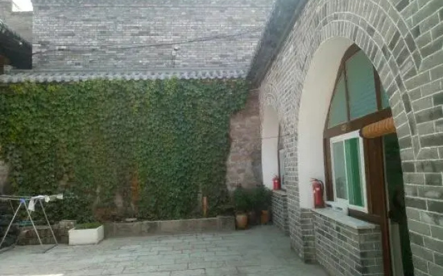 Linxian Zishuncheng Inn