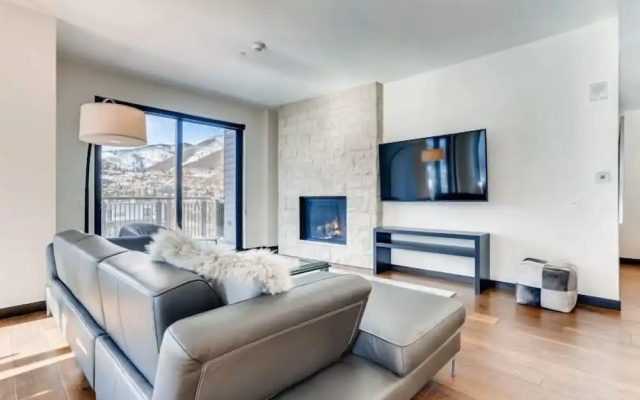 Vail Lion 3 Bedroom Mountain Vacation Rental Just Steps From the Eagle Bahn Gondola