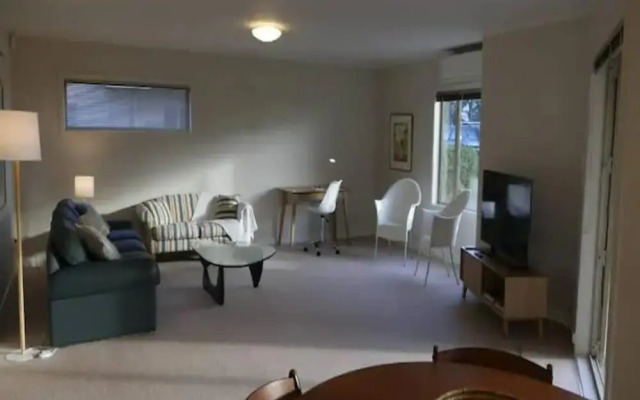 Kohimarama beachside apartment