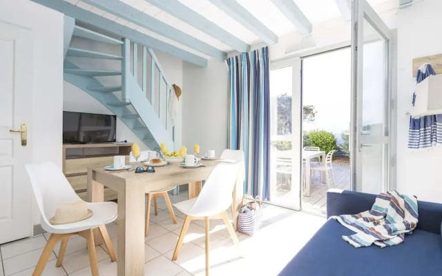 Chic Parkside Apartment