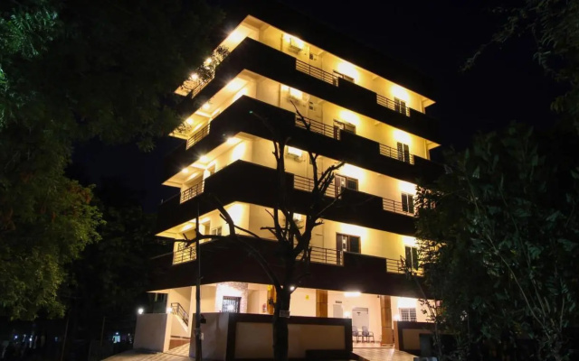 Itsy Hotels Riyas Grand