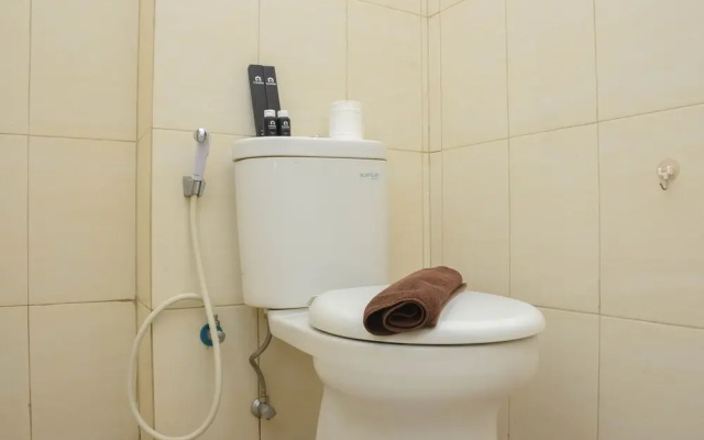 Cozy And Strategic Studio At Bassura City Apartment