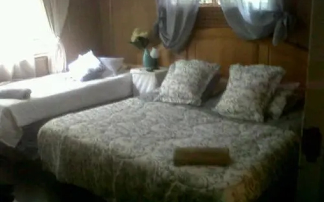 Madadeni Retreat and B&B