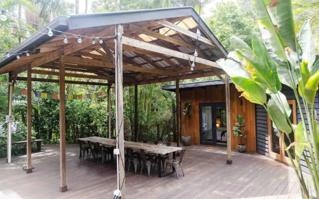 Ananda Eco House - Eco Rainforest Retreat