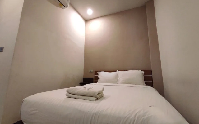 Hotel O Subur