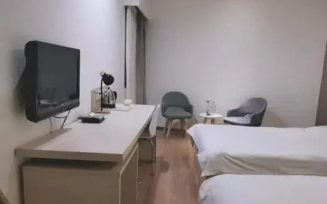 Maintel 168 Hotel (Wuxi Shangmadun Road Jinghai Subway Station Branch)