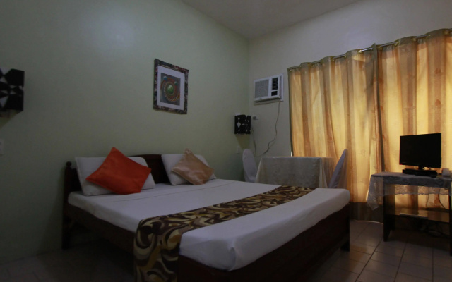 Ponce Suites Gallery Hotel