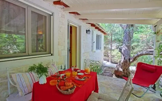 Kitrini Luxury Cottage