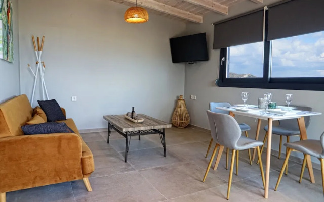 Havana 2 Sea and Pool Apartment