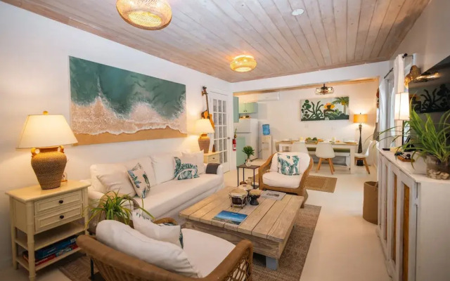 Sea Song Hi 4 Bedroom Home