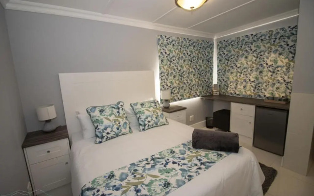 Dawson Manor Guest House