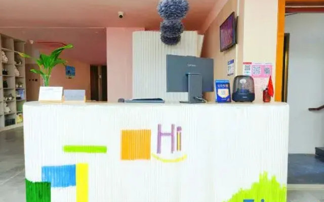 Kiki Serendipity Hotel